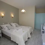 Apart Otel Alexandra's Páros