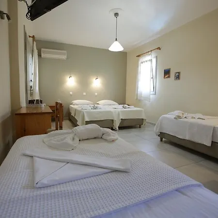 Alexandra's Aparthotel 2*