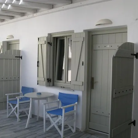 Alexandra's Aparthotel 4*