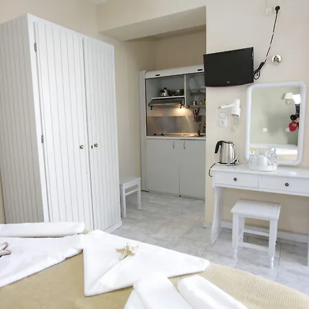 Apart-hotel Alexandra's 4*