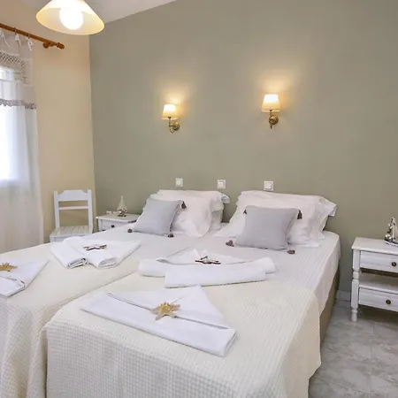 Alexandra's 4* Páros