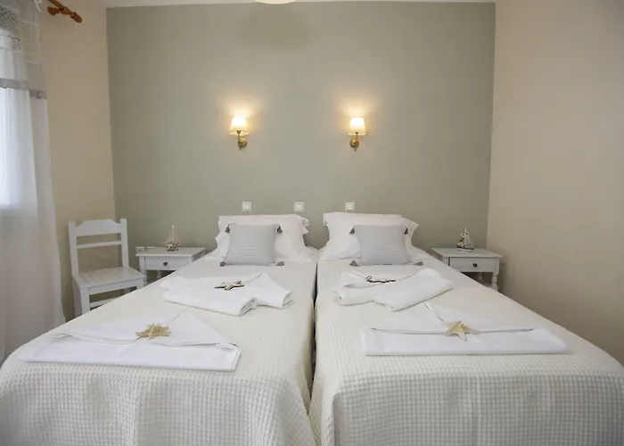 アパートホテル アレクサンドラズ ルームズ パロス島