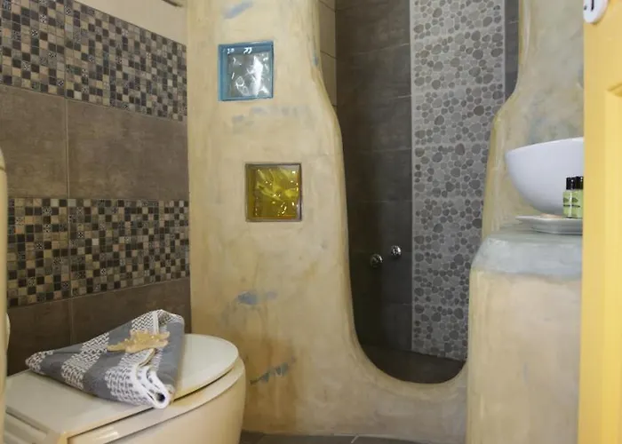 アレクサンドラズ ルームズ パロス島