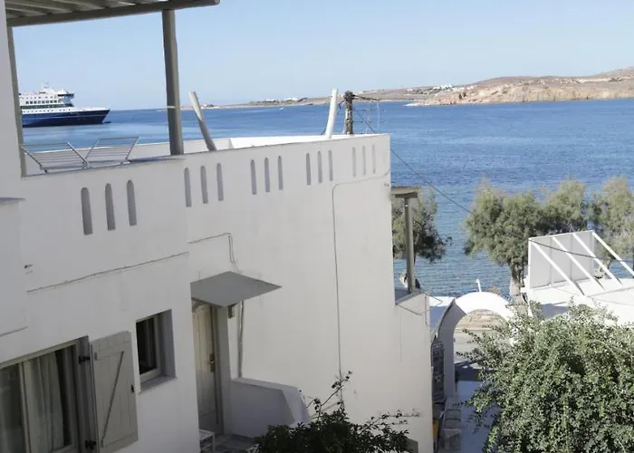 アレクサンドラズ ルームズ 4*