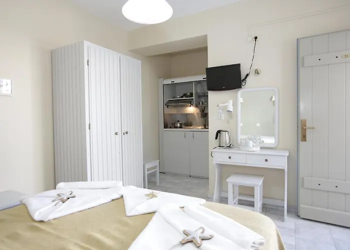 Alexandra's Aparthotel