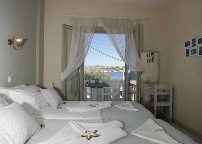 アパートホテル アレクサンドラズ ルームズ