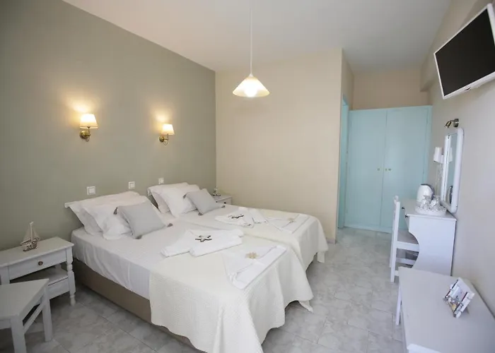 アレクサンドラズ ルームズ 4*